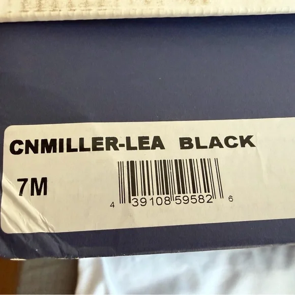 Caslon Miller Black Chelsea Boots - Picture 10 of 10